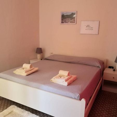 Bed and Breakfast Monolocale Nel Centro Storico Aieta Pokoj fotografie